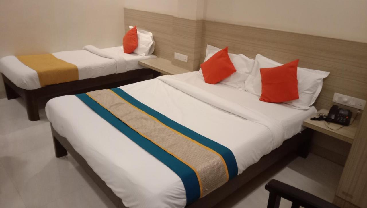 The Elite Inn Visakhapatnam Exterior photo