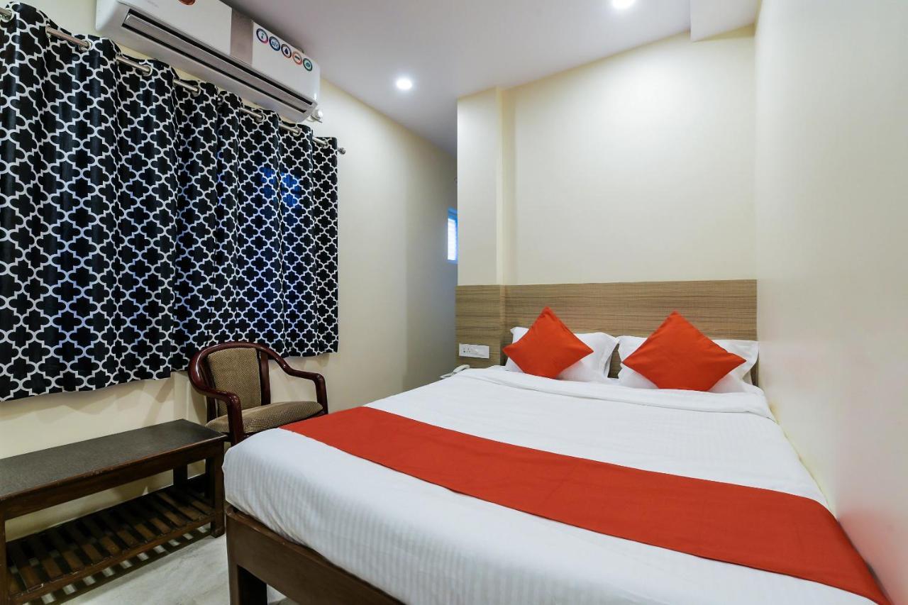 The Elite Inn Visakhapatnam Exterior photo