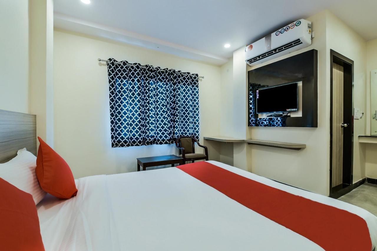 The Elite Inn Visakhapatnam Exterior photo