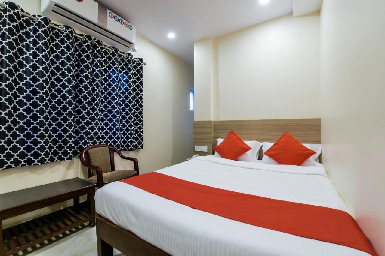 The Elite Inn Visakhapatnam Exterior photo