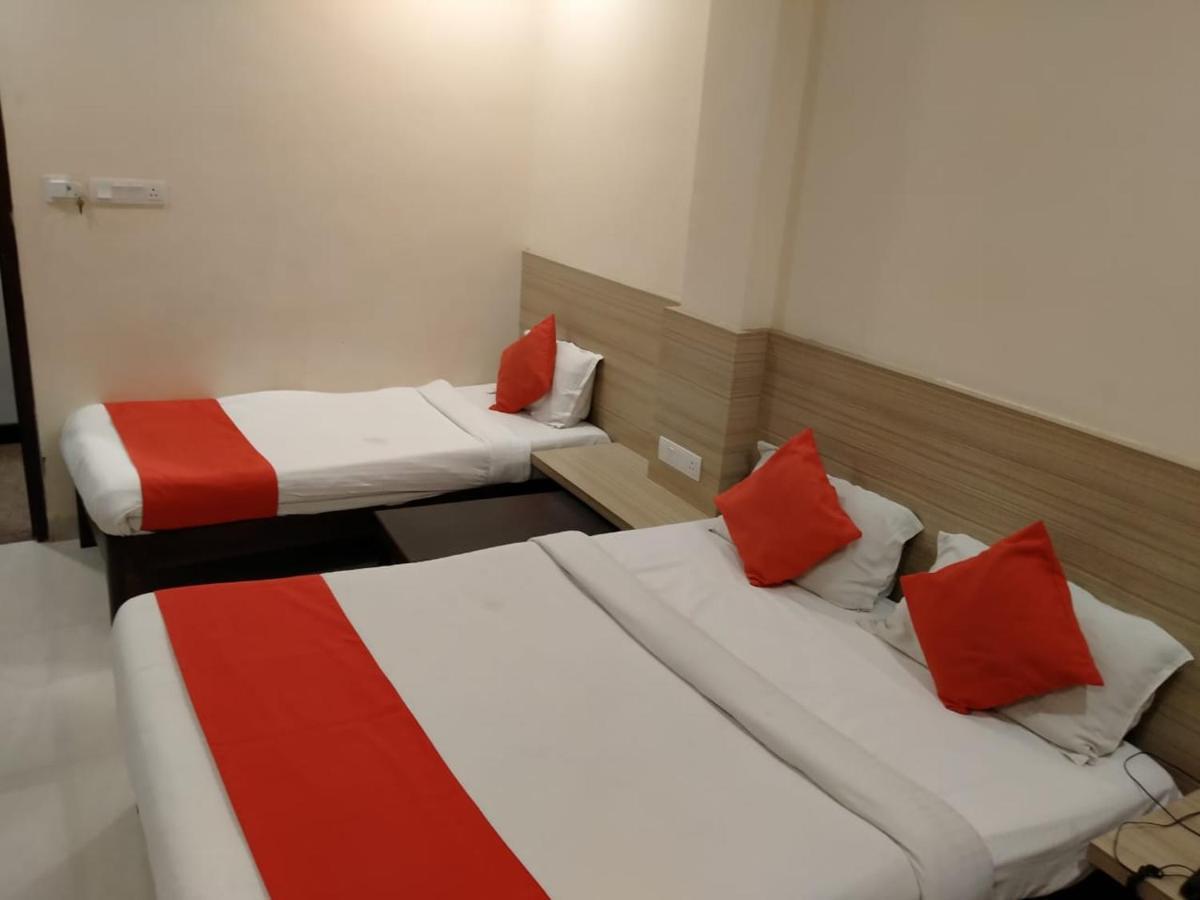 The Elite Inn Visakhapatnam Exterior photo